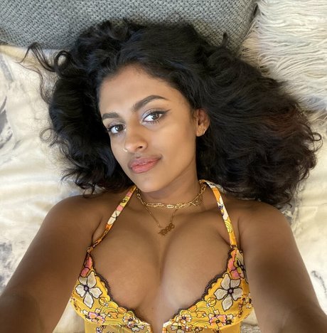 Yamini Nambimadom high quality star archive