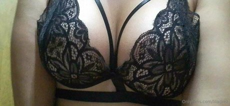 liladrez exclusive model pics