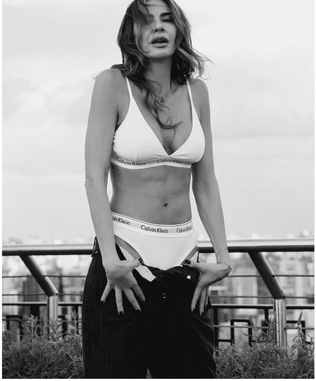 Luciana Gimenez hd model pics