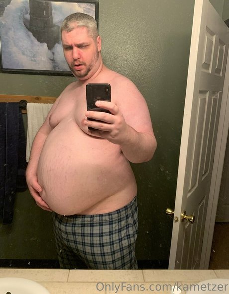 kametzer nudes model picture