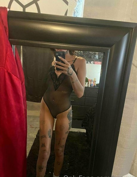explicit onlyfans pretty pic