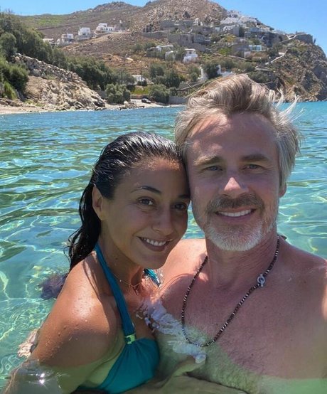 Emmanuelle Chriqui star free photo