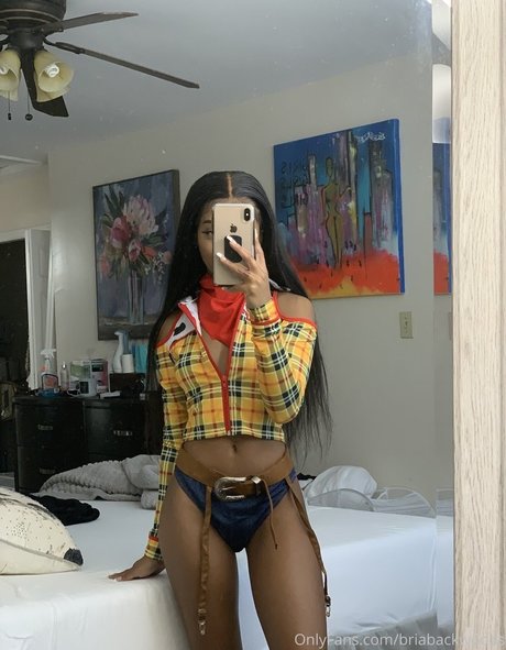 Briabackwoods pornstar hd img