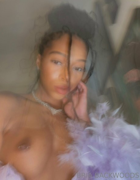 Briabackwoods model nude archive