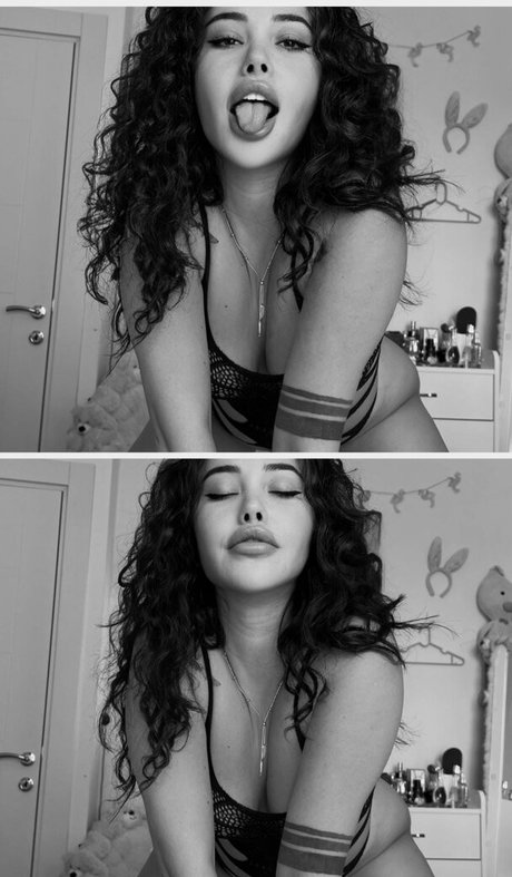 Cansu Bade Tas naked pornstar photos