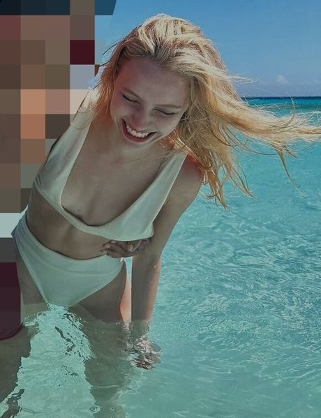 Fernanda Schneider pornstar beautiful archive