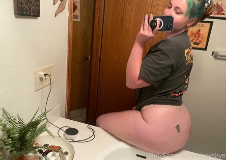 alexxskye star adult galleries