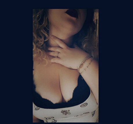 inked reader erotic model img