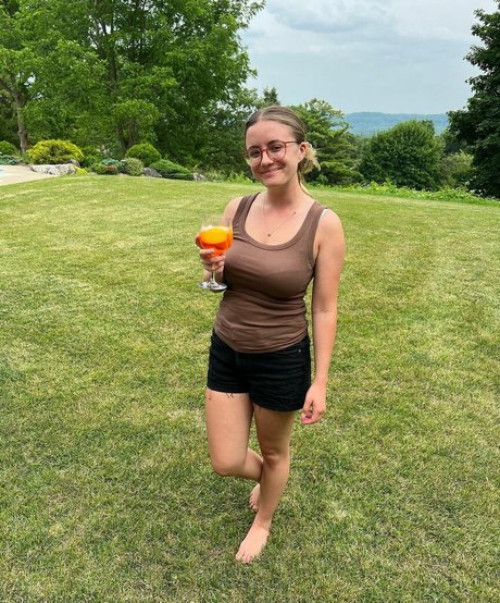 Adventures And Naps pornstar naked pic