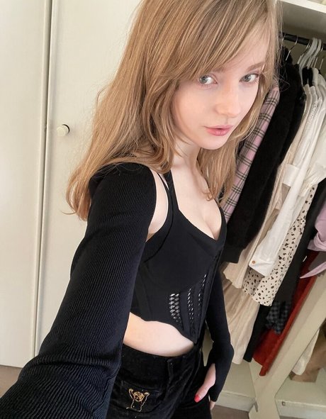 Ella Freya profile image