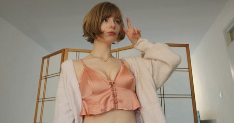 Ella Freya perfect pornstar picture