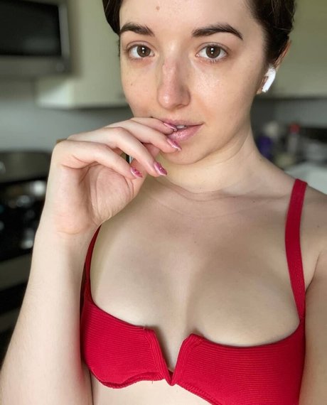 Slight Sounds ASMR model best img