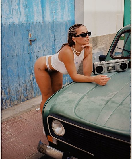 anna are nude pornstar pictures