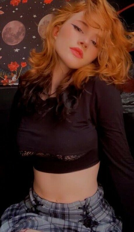 Briwill3sum pornographic model photo