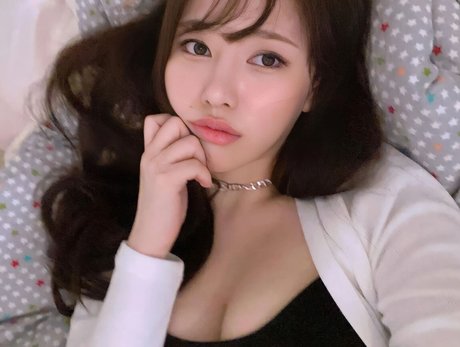 Ploo exclusive actress picture