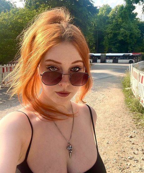 KDRkitten sexy pornstar photo