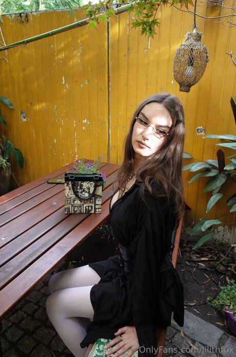 Lilithfux model erotic gallery