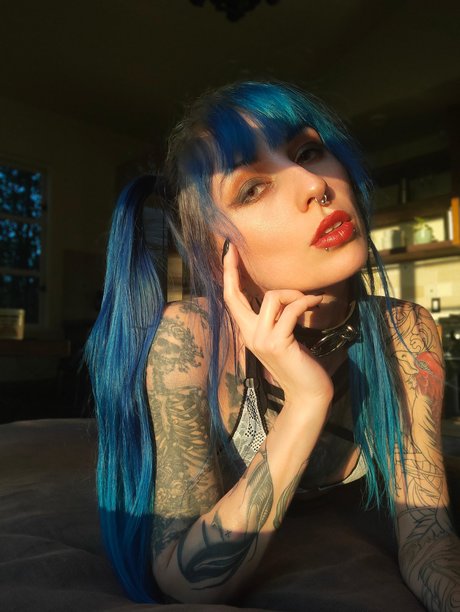 Discordia Suicide naked actress pictures