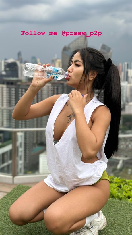 Praew Phatcharin naked star photo
