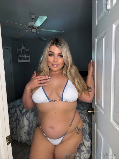 kittykfans model porn gallery