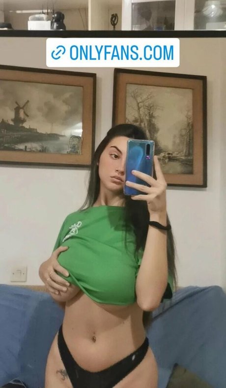 Eva Batista top profile image