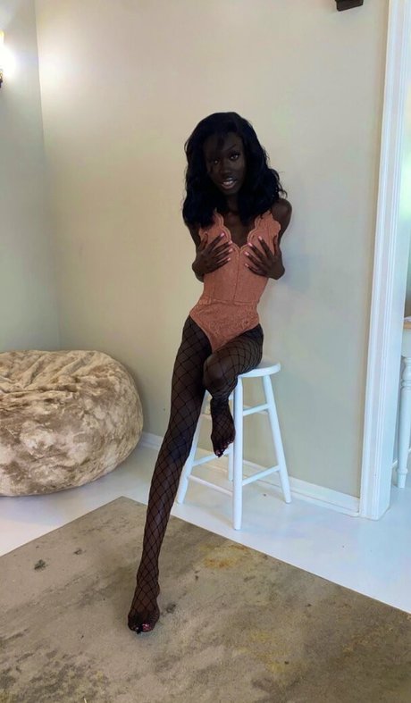 monamonhoe star erotic archive