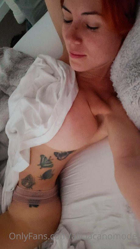 Alicia Cano erotic star images