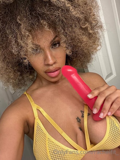 RachelFit pornographic model pics