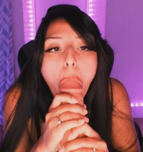 Carababexx pornstar pic