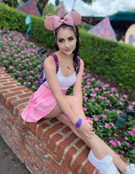 Karrigan Taylor hd pornstar picture