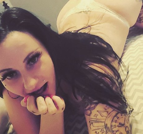 xomaryyeox pornstar pretty photo
