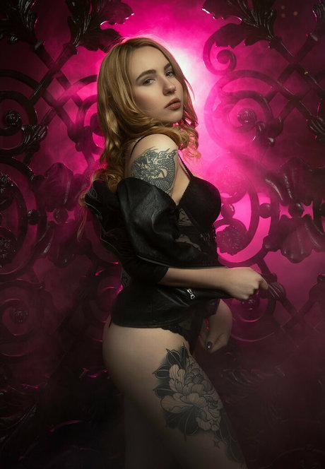 Bella Mur porn star picture