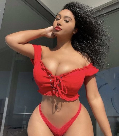 lips onlyfans erotic gallery