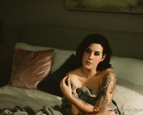 Arryn Zech pornstar beautiful photo