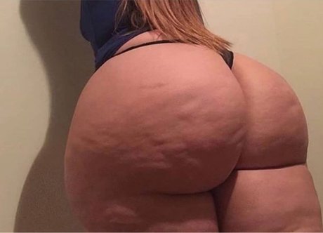 fullxmoon model best picture