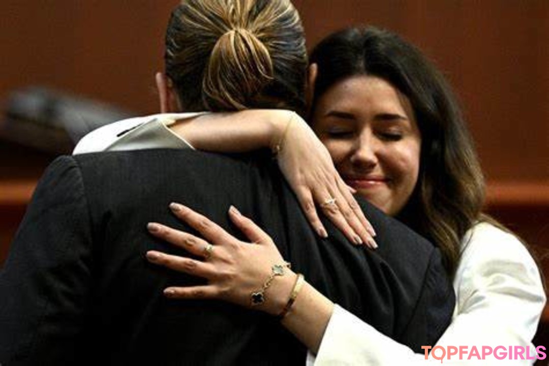 shemale fucks girl onlyfans free porn galleries