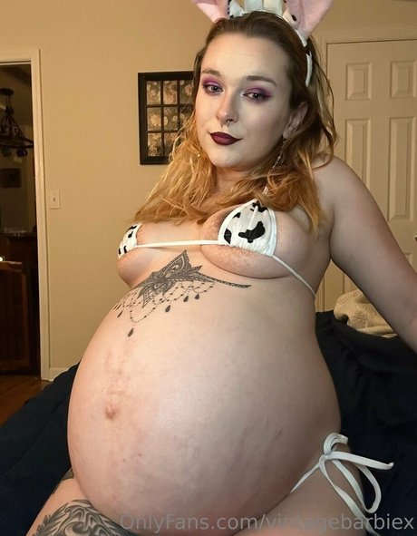 Check DMs erotic star pics
