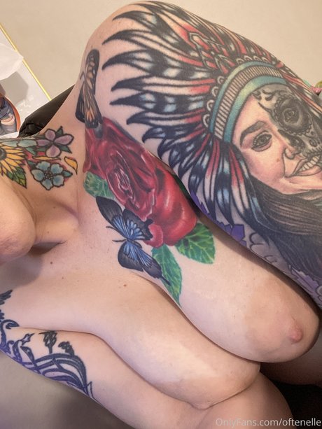 OftenElle xxx pornstar photo