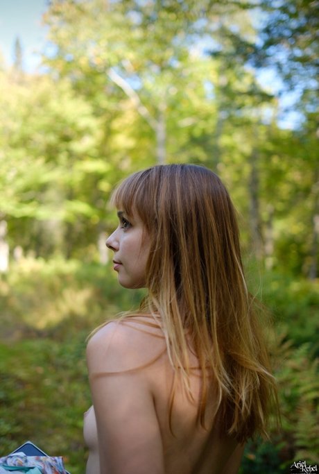 Ariel Rebel hot star pic