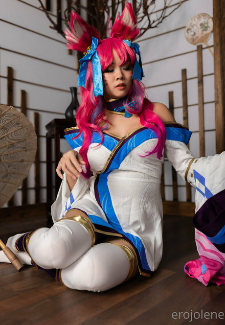 LiquidPyro model xxx pics