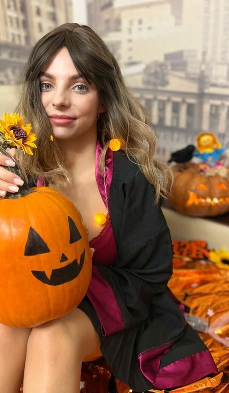 busya18plus nudes star galleries