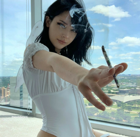 Its Not Dat Srs nudes actress image