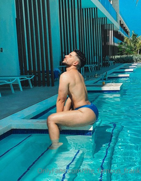the famous frank model nudes photos
