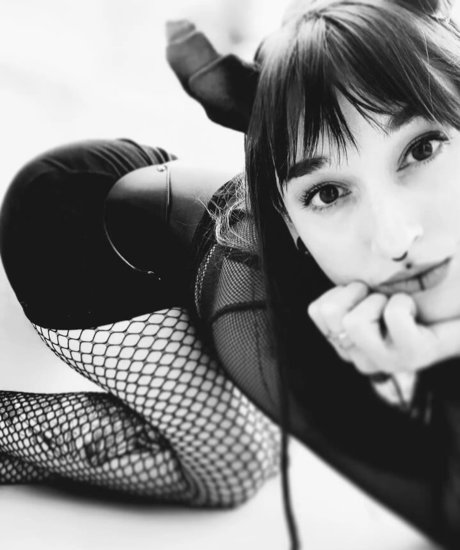 Cajun Goblin sexy model pic