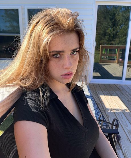 Haley Z top model images