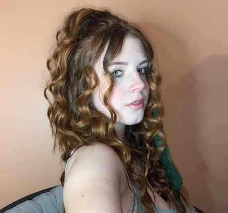 Haley Z pornographic star pics