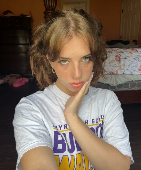 Haley Z xxx star img