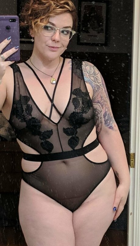 irisreigns best model image