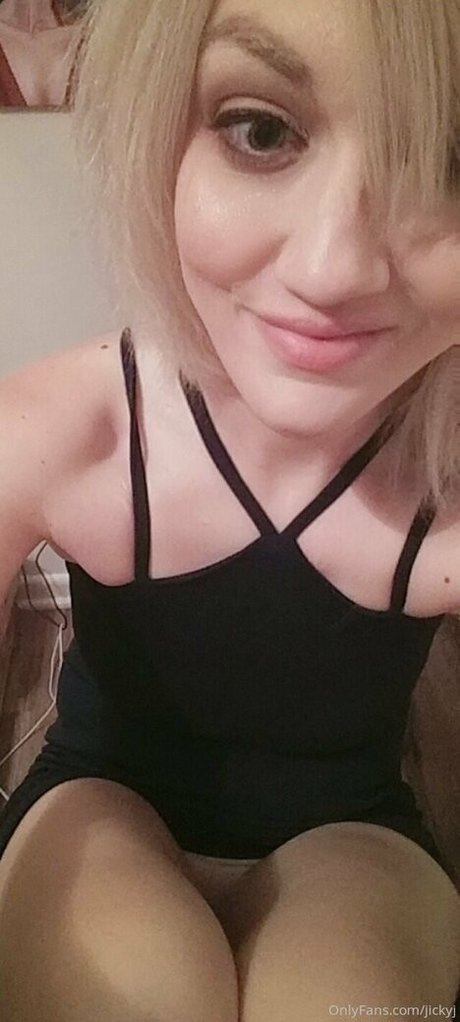 jickyj model sexy photo
