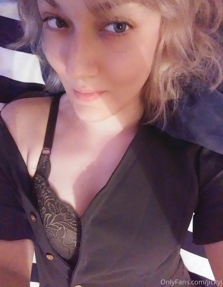 jickyj beautiful pornstar pictures